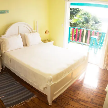 Los Secretos Guesthouse Bocas del Toro Exterior photo